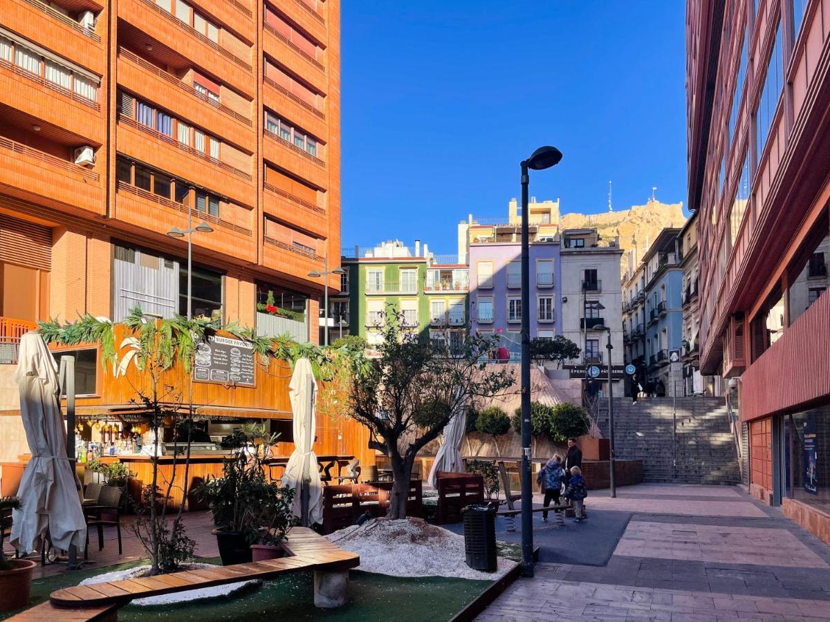 Amplio Apartamento En Pleno Corazon De Alicante Dış mekan fotoğraf