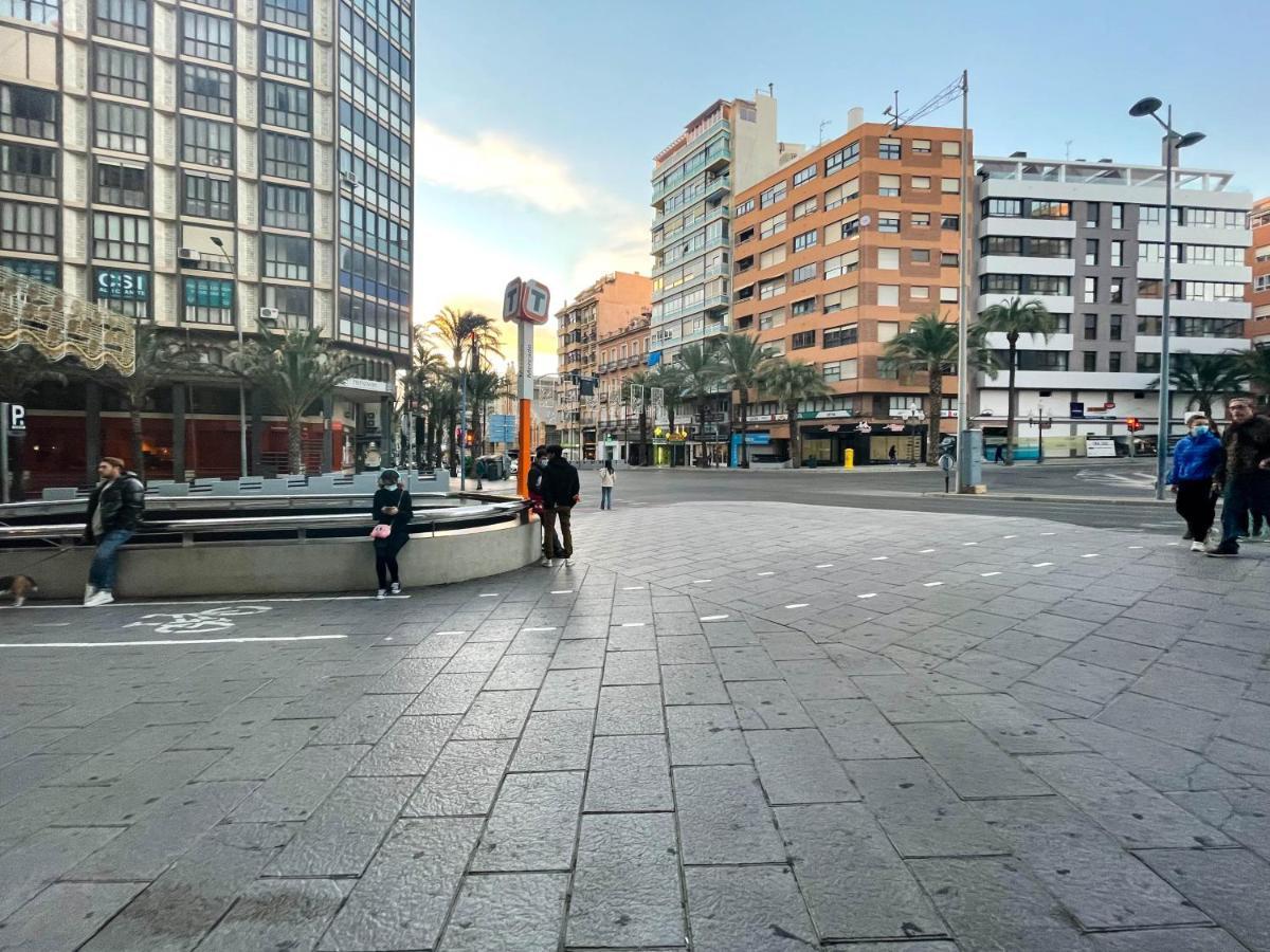Amplio Apartamento En Pleno Corazon De Alicante Dış mekan fotoğraf